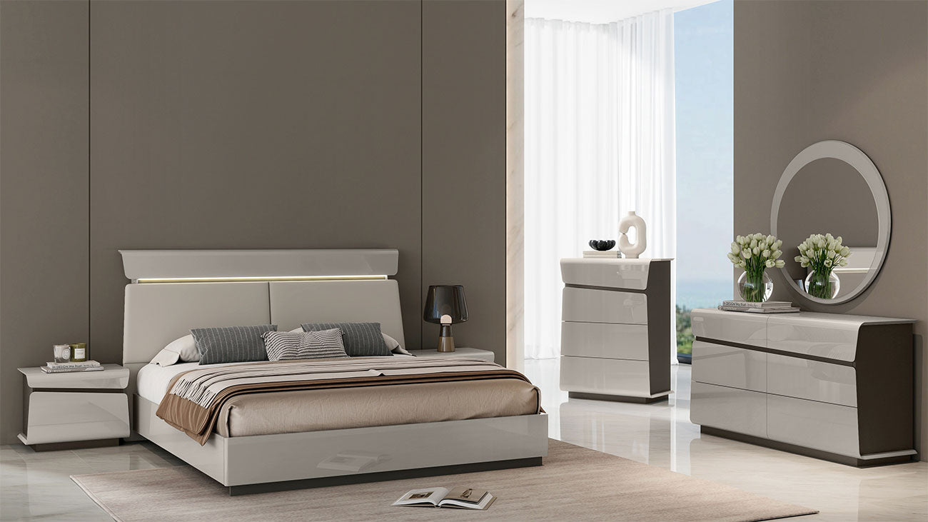 Vienna Nightstand