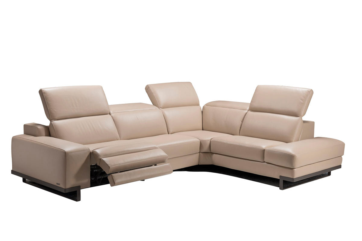 J and M Furniture Couches & Sofa Fellini Reclining Leather Sectional | J&M Furniture