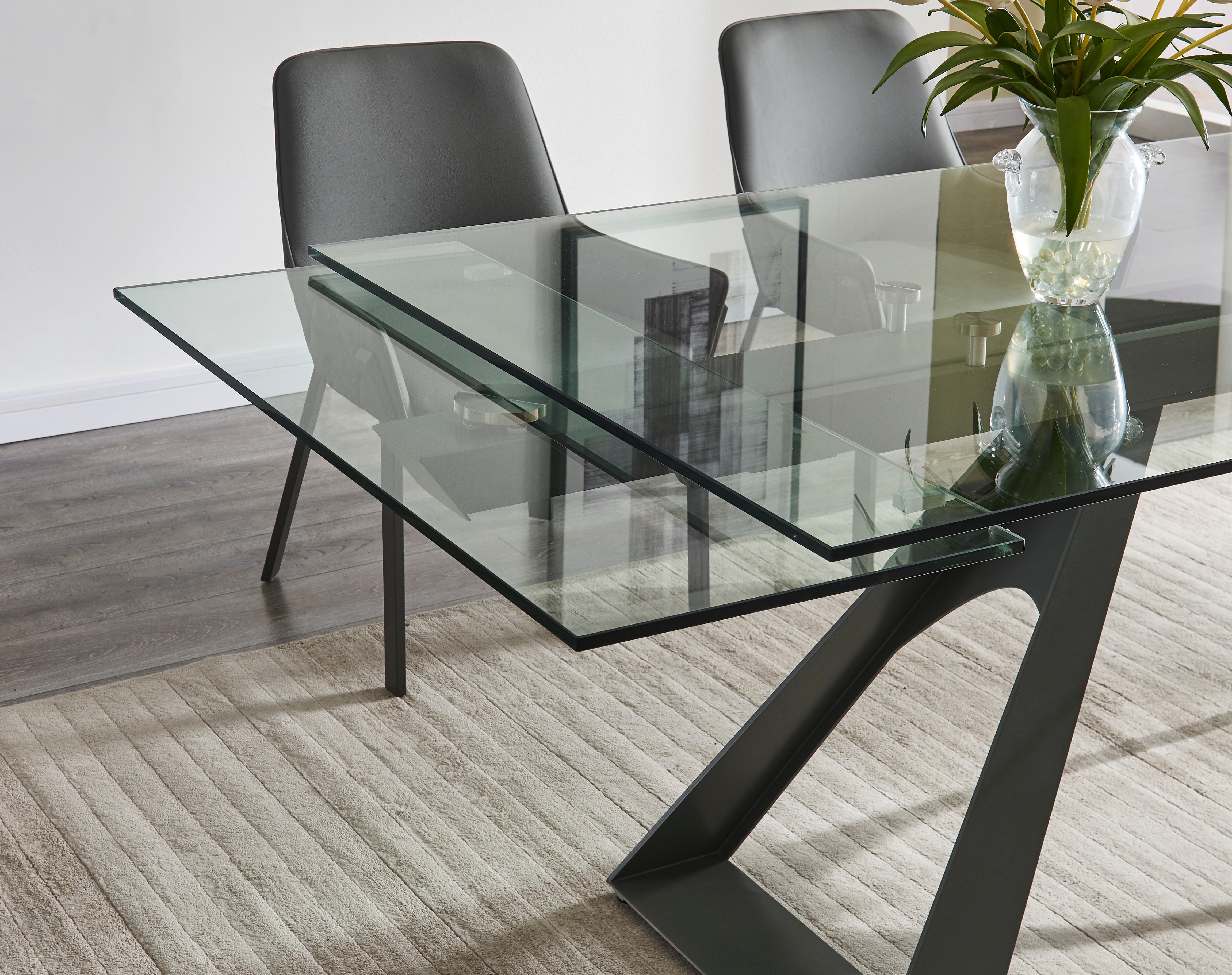 San Diego Extensions Dining Table | J&M Furniture - Canal Furniture