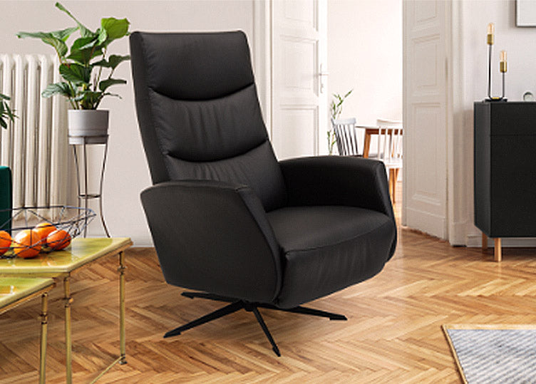 Superior Model 8005 Power Recliner in Black | Hjort Knudsen