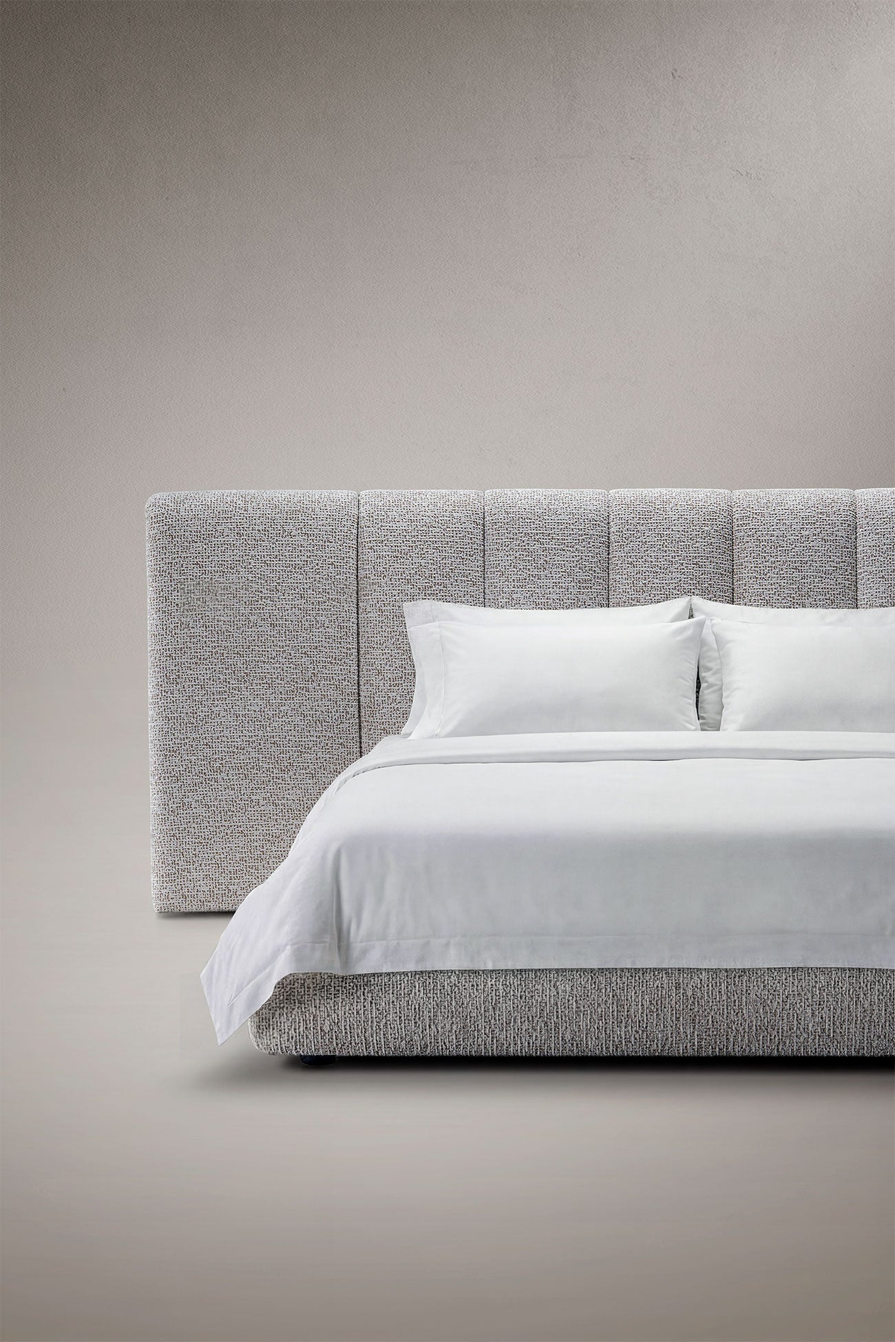 Anshin Modern Bed