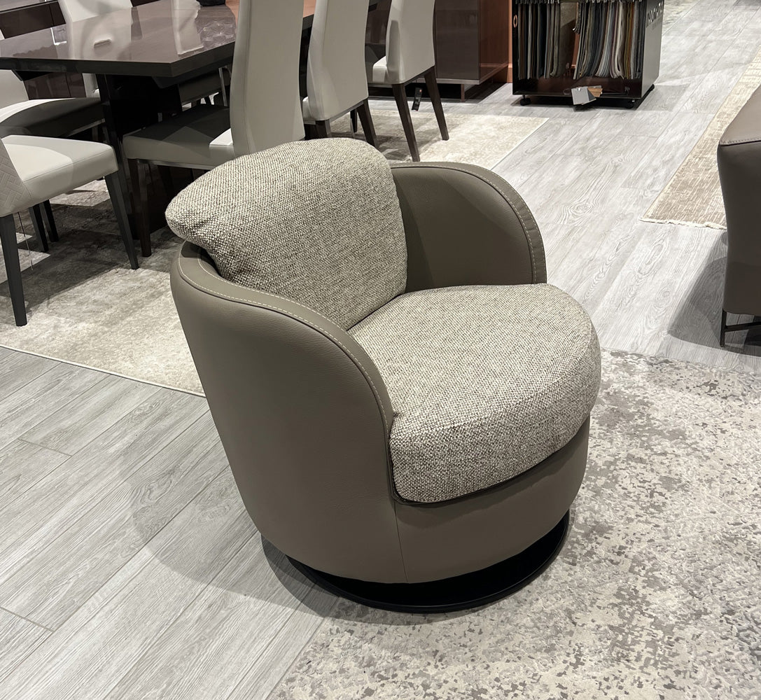Incanto Italian Attitude Chair i743 Pienza Swivel/Rocking Armchair in Taupe | Incanto