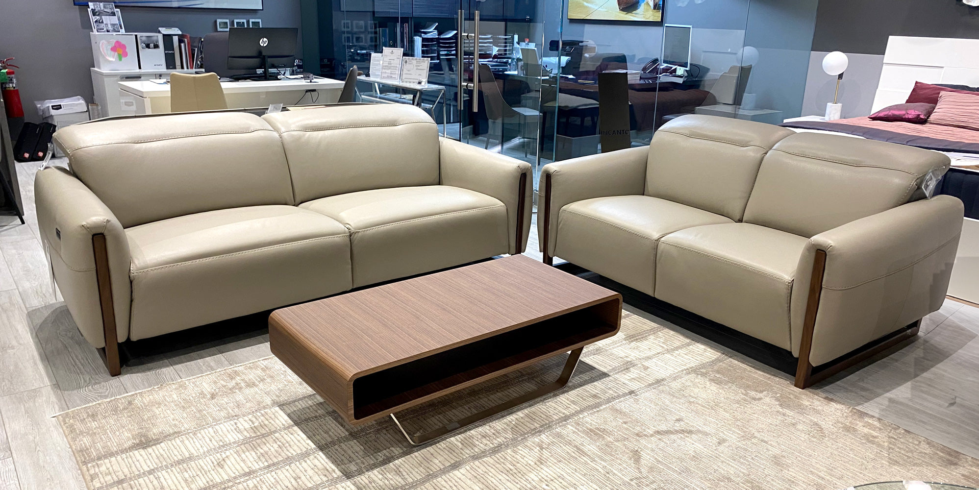 Incanto I952 Power Reclining Sofa – Italian Leather