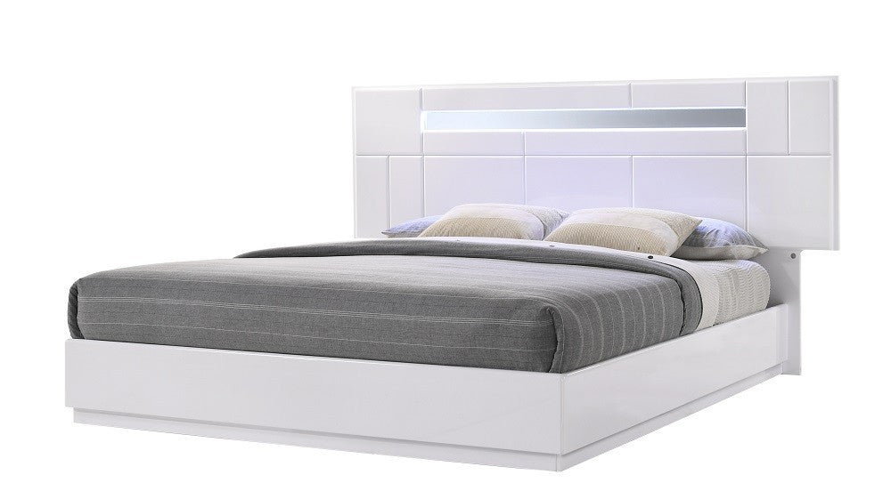 J and M Furniture Bedroom Sets Palermo Bed in White | J&M Furniture