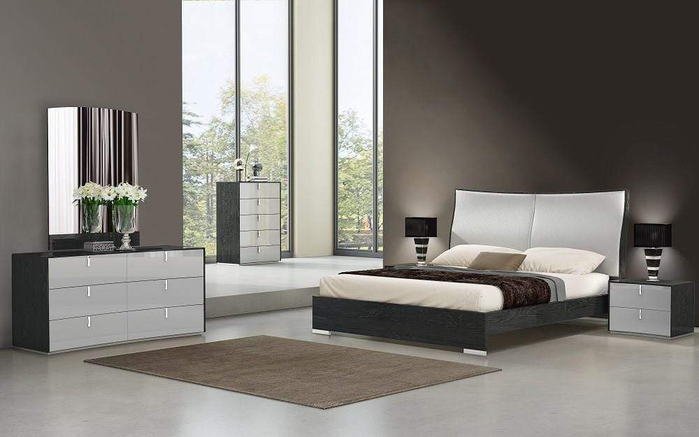 J and M Furniture Chest Vera Modern Chest