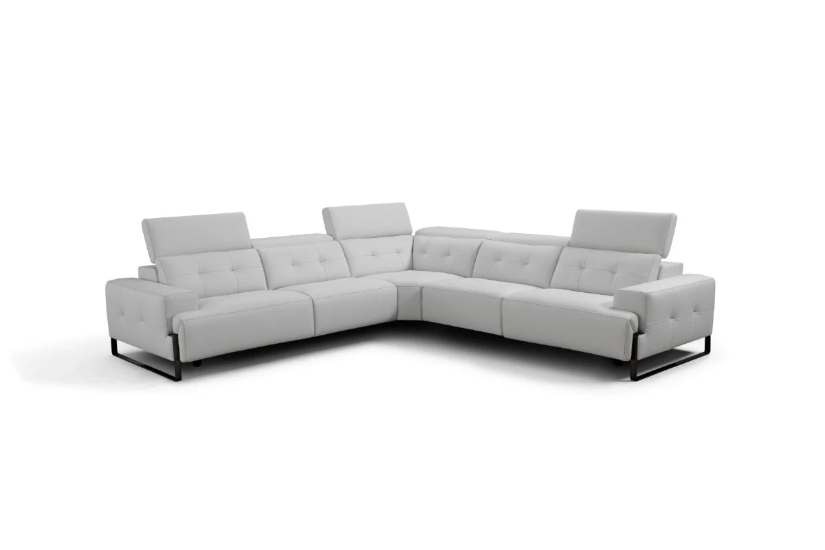 i772 Reclining Sectional Sofa in White | Incanto