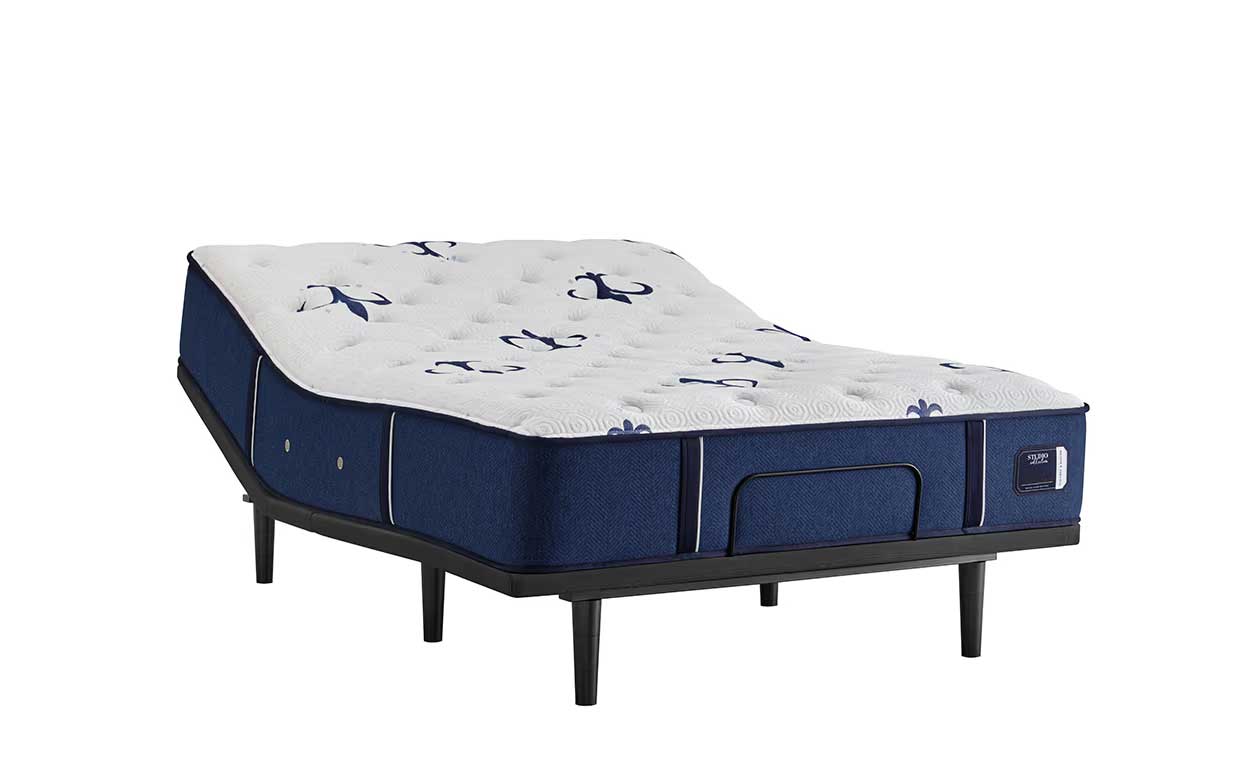 Stearns and Foster Mattress Studio Medium Tight Top | Stearns & Foster