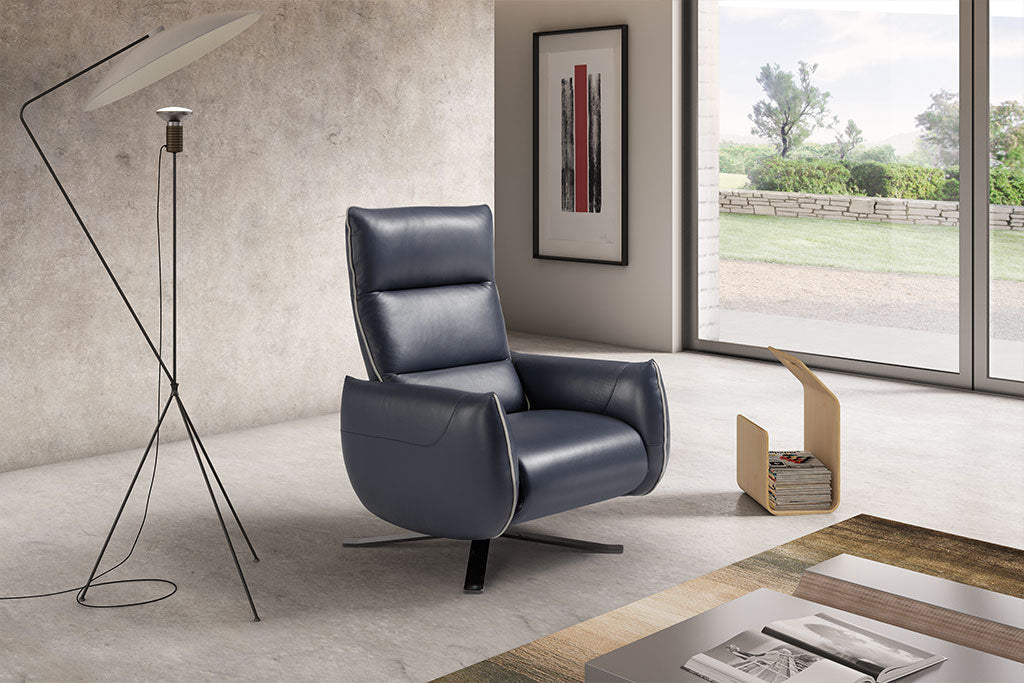 Elisir Power Reclining Chair | J&M Furniture