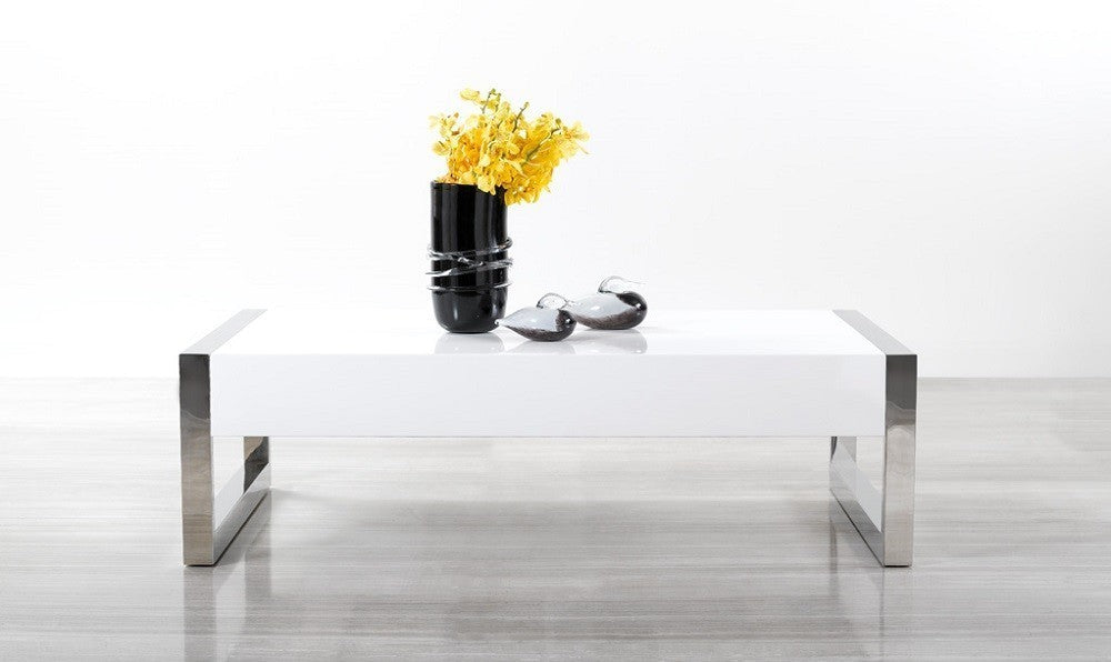 J and M Furniture Coffee Table Modern Coffee Table 115A | J&M Furniture