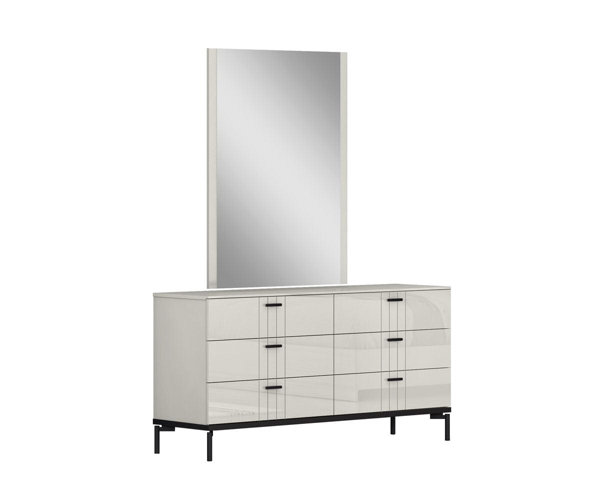 J and M Furniture Dresser Add Dresser & Mirror Bella Dresser & Mirror