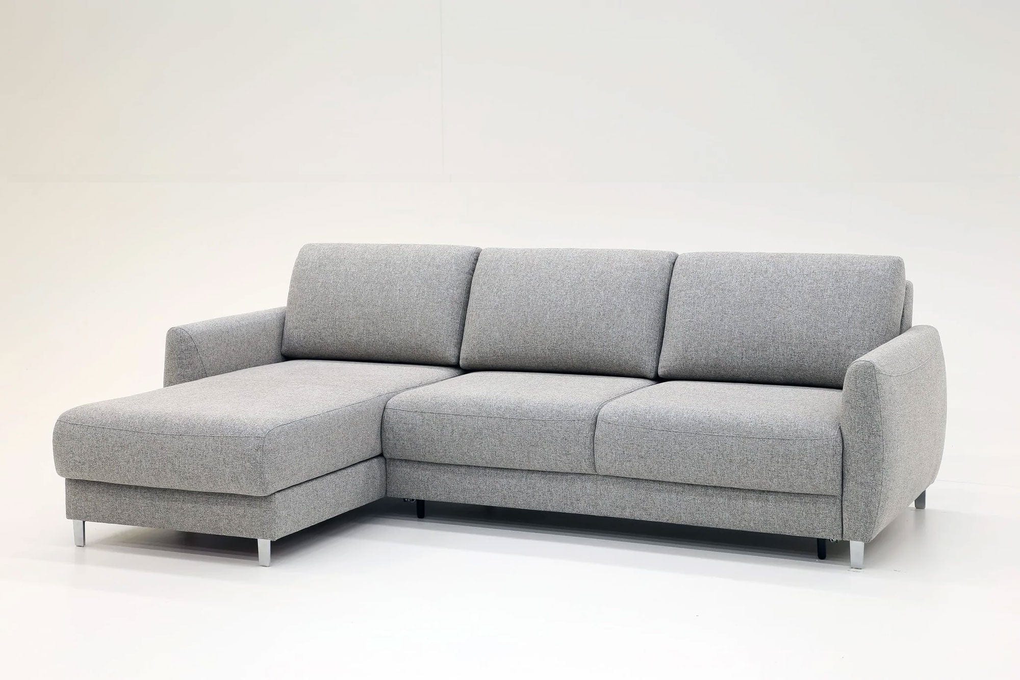 Luonto Couches & Sofa Left Hand Facing Chaise Delta Sectional Sleeper | Luonto